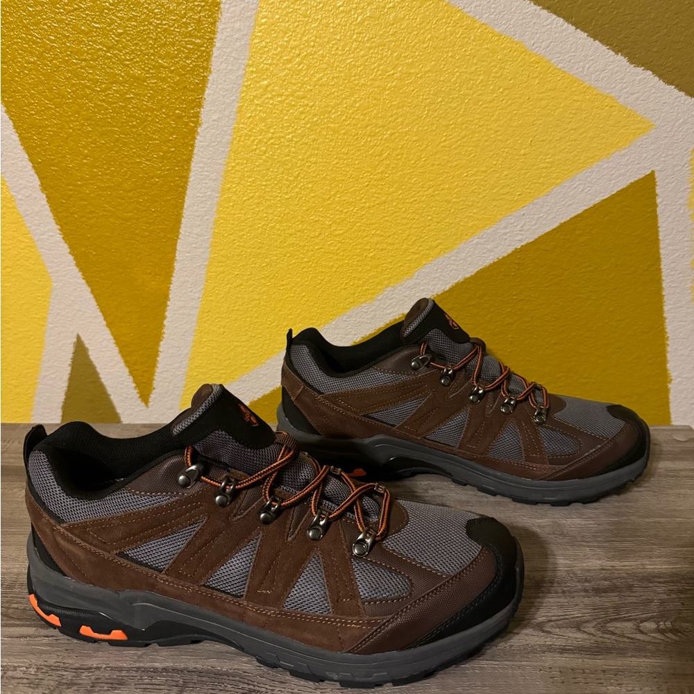New Hiking Shoes/Boots Men 12 Deep Memory Foam
